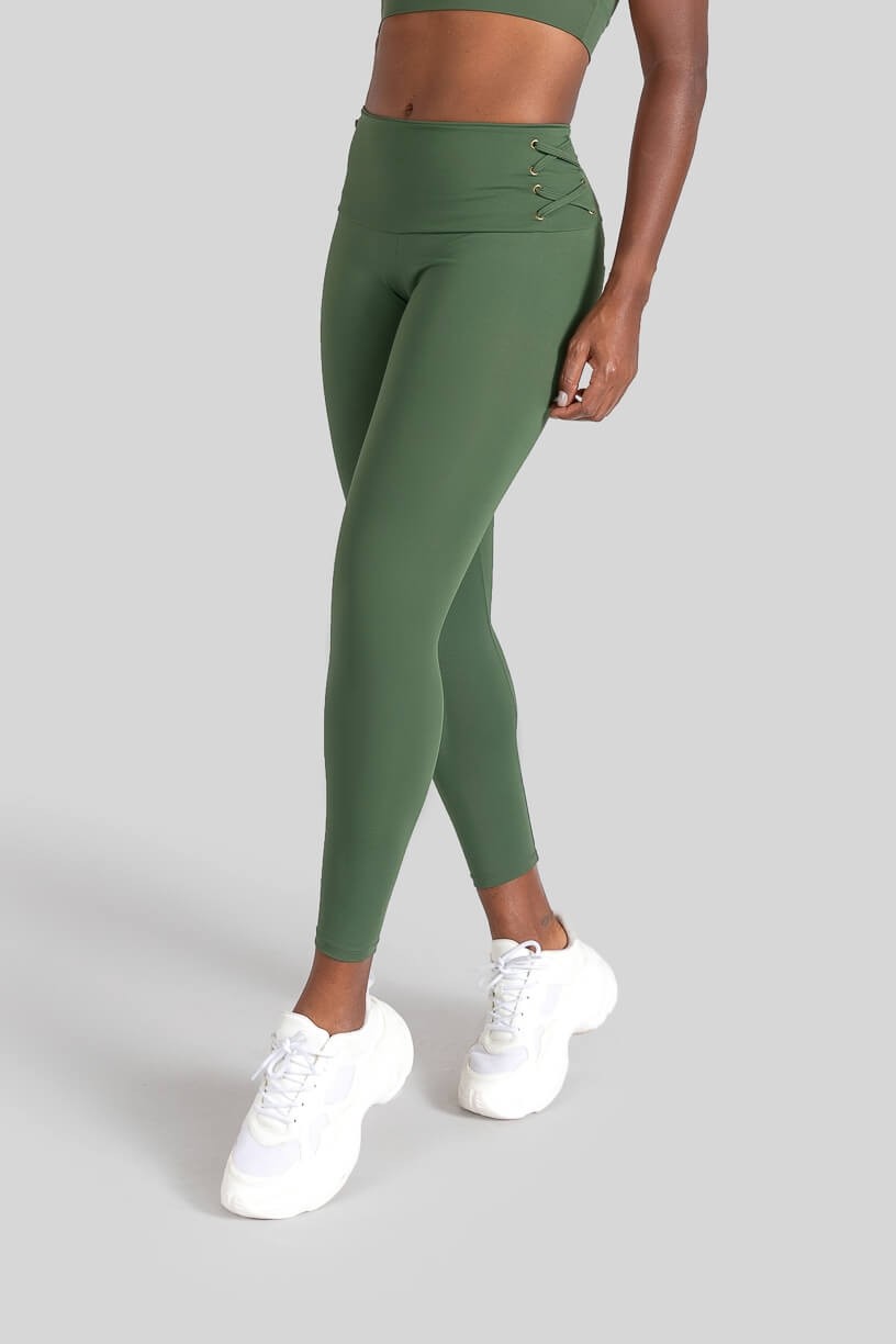 Calça Legging com Ilhós (Verde Militar) | Ref: K3106-B