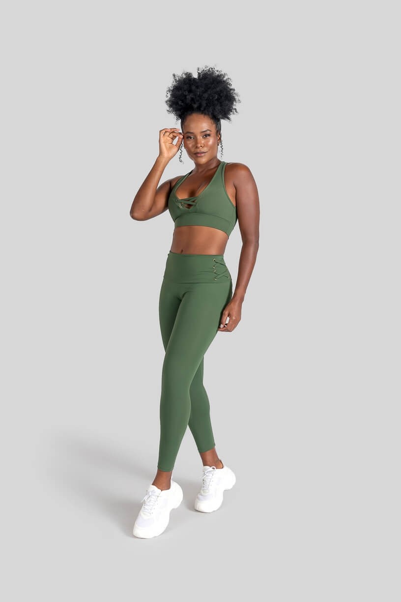 Calça Legging com Ilhós (Verde Militar) | Ref: K3106-B