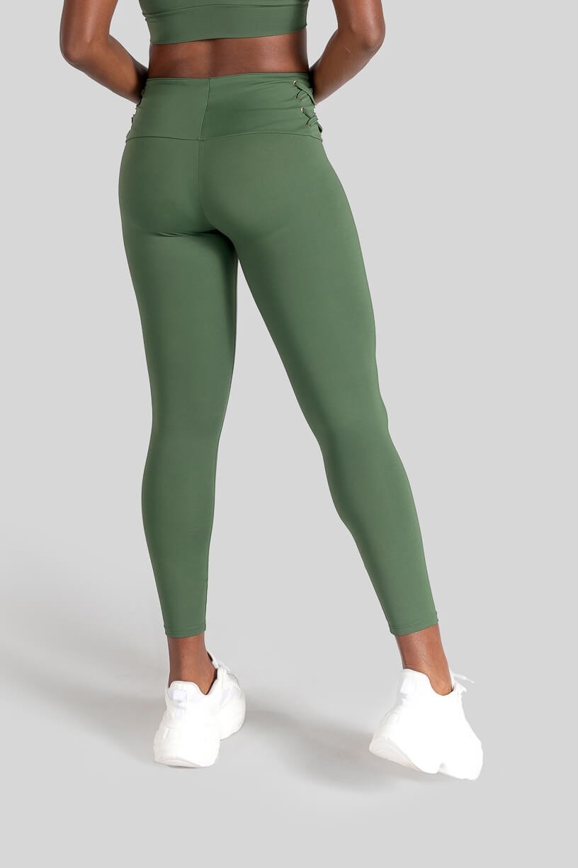 Calça Legging com Ilhós (Verde Militar) | Ref: K3106-B