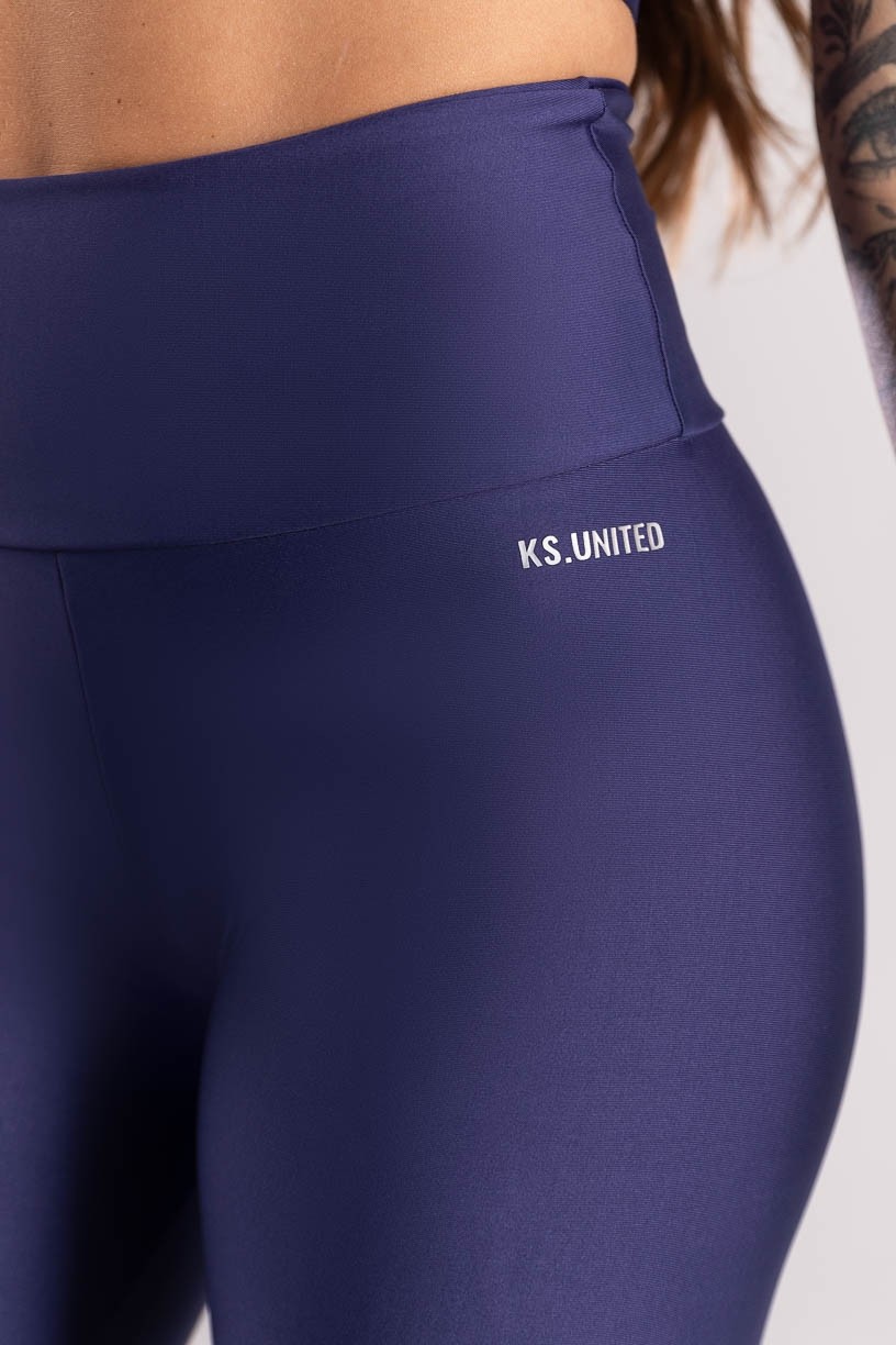 K3983-C_Calca_Legging_com_Levanta_Bumbum_e_Franzido_no_Cos_Azul_Marinho__Ref:_K3983-C