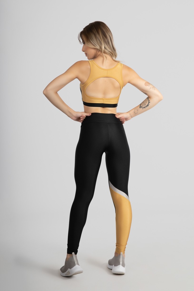 Calça Legging com Recorte Diagonal em uma Perna (Preto / Ouro / Prata) | Ref: GO474-A