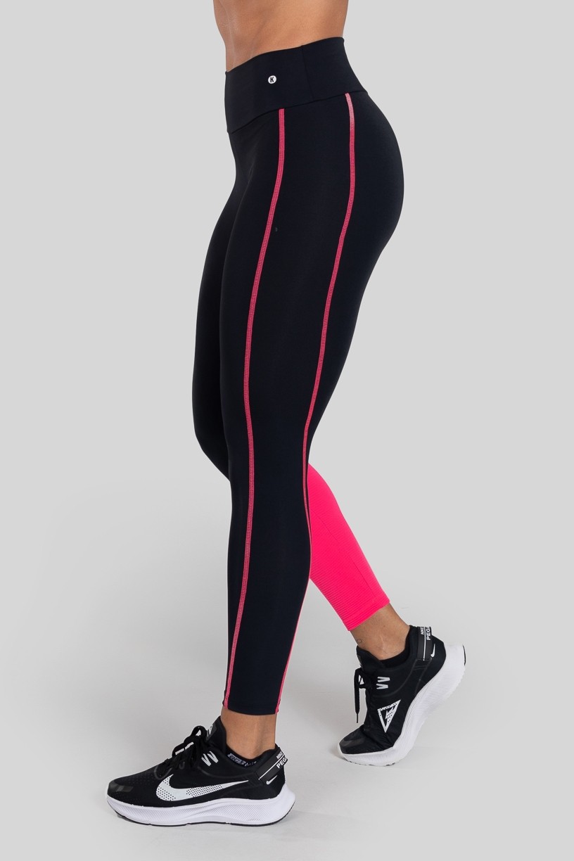 Calça Legging com Recorte Diagonal (Preto / Rosa) | Ref: K3125-B 