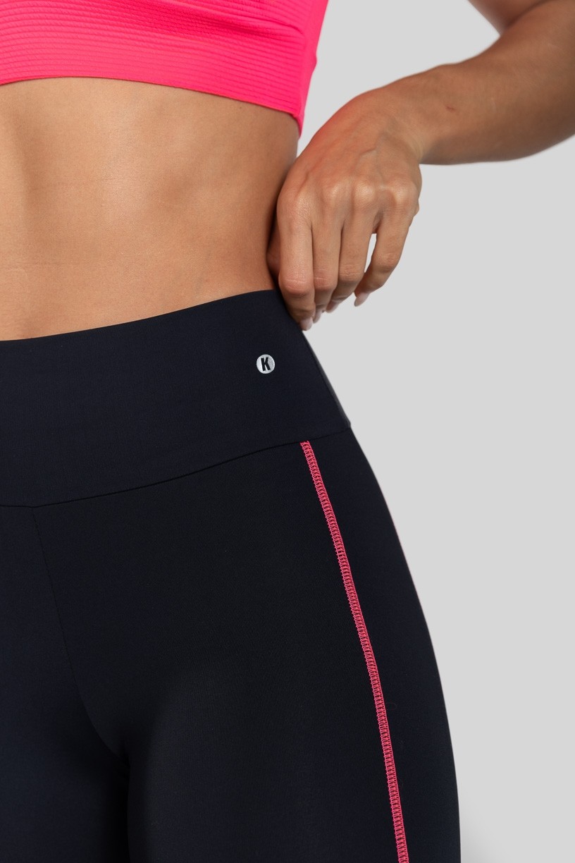 Calça Legging com Recorte Diagonal (Preto / Rosa) | Ref: K3125-B 