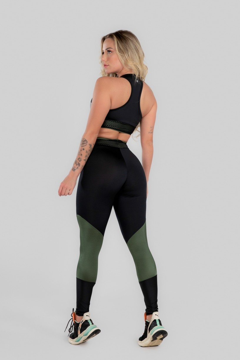 Calça Legging com Recorte e Cós com Elástico (Preto / Verde Militar) | Ref: K2969-C