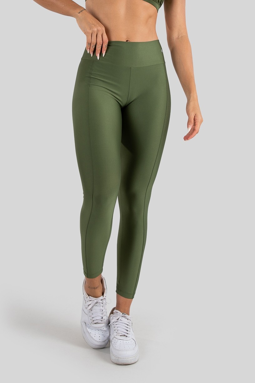 Calça Legging com Recorte e Pesponto (Verde Militar)  Ref K3208-D