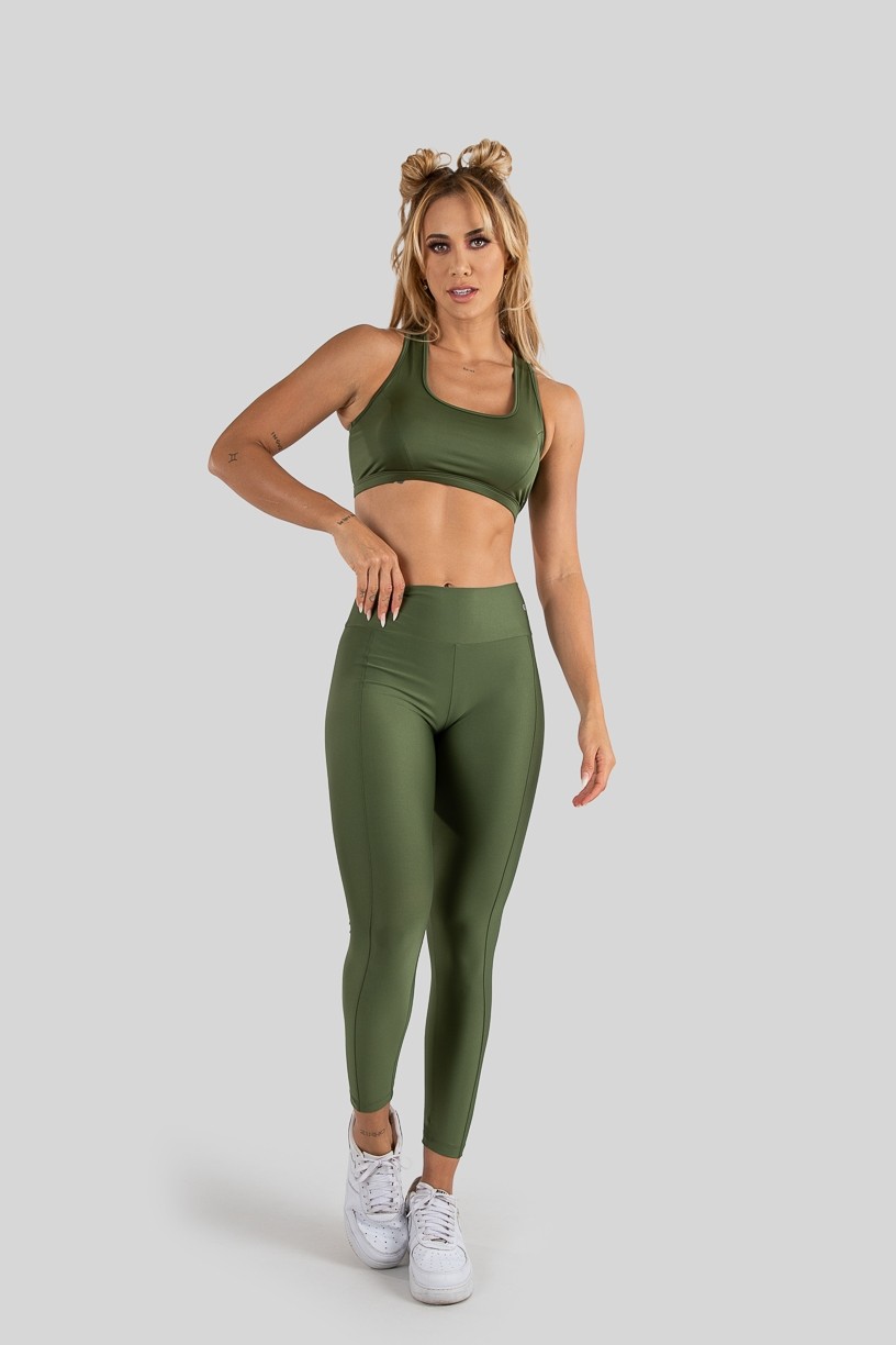 Calça Legging com Recorte e Pesponto (Verde Militar)  Ref K3208-D