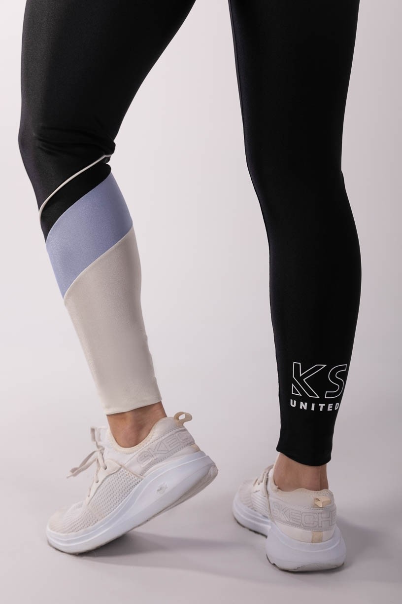 K3480-A_Calca_Legging_com_Recorte_e_Vivo_Assimetrico_Preto__Off-White__Azul_Claro__Ref:_K3480-A