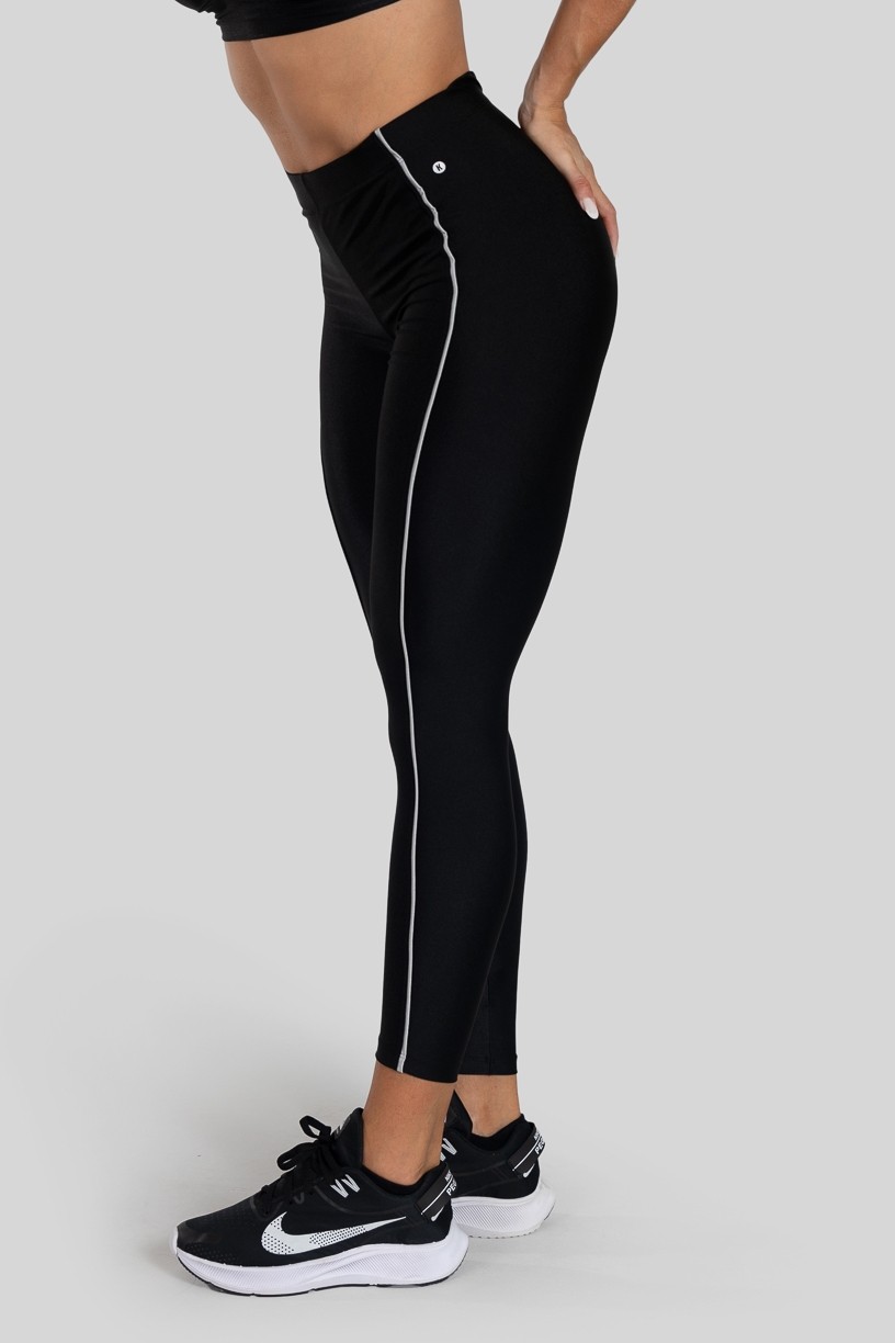 Calça Legging com Recorte e Vivo (Preto / Prata) | Ref: K3150-B