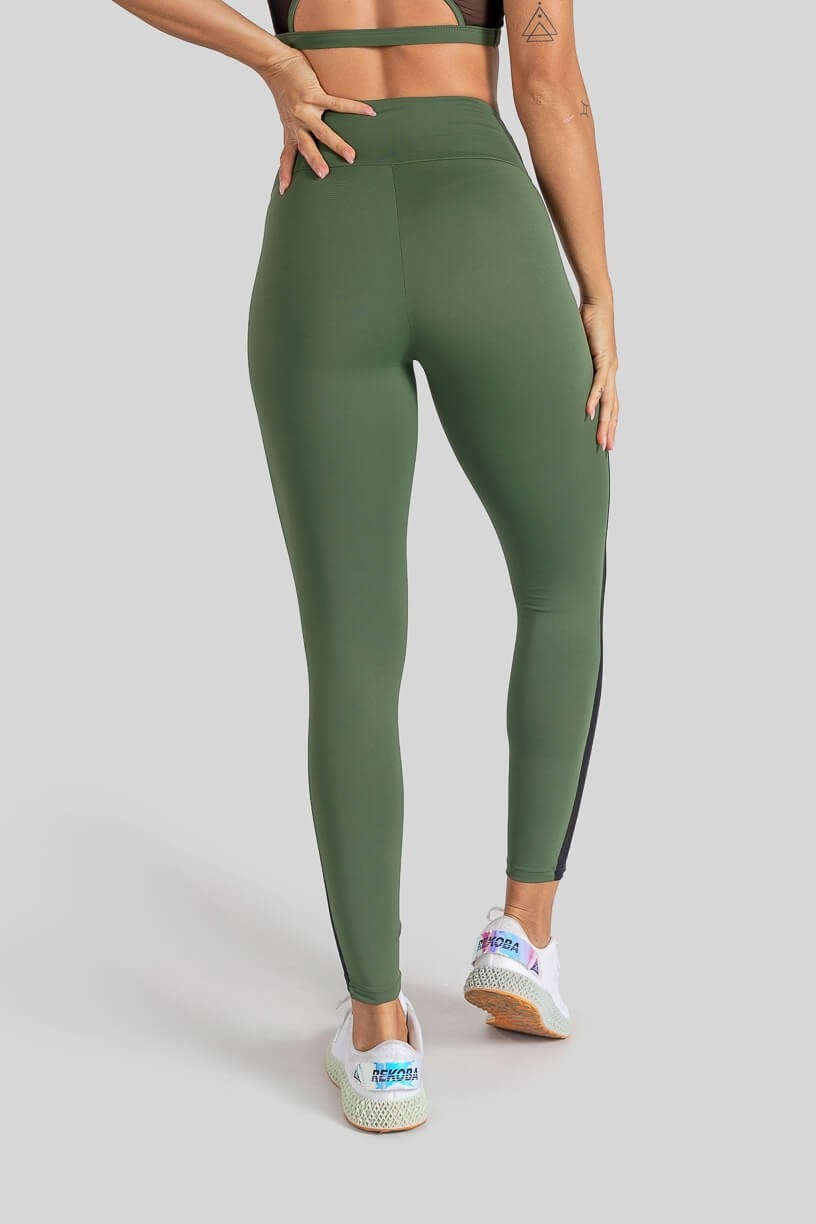 Calça Legging com Recorte Lateral de Tule (Verde Militar) | Ref: K3110-B