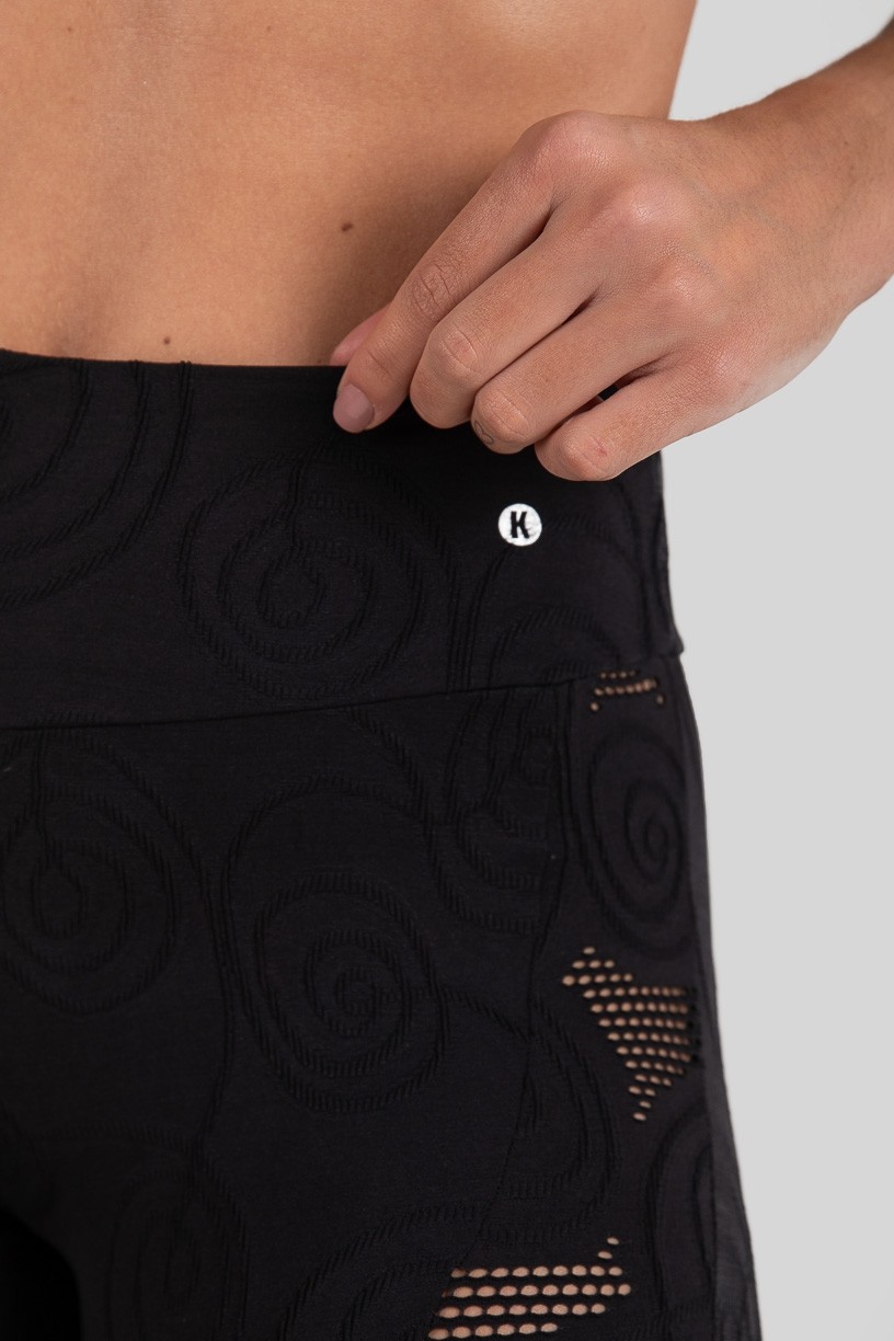 Calça Legging com Recortes Vazados (Preto) | Ref: K3224-A