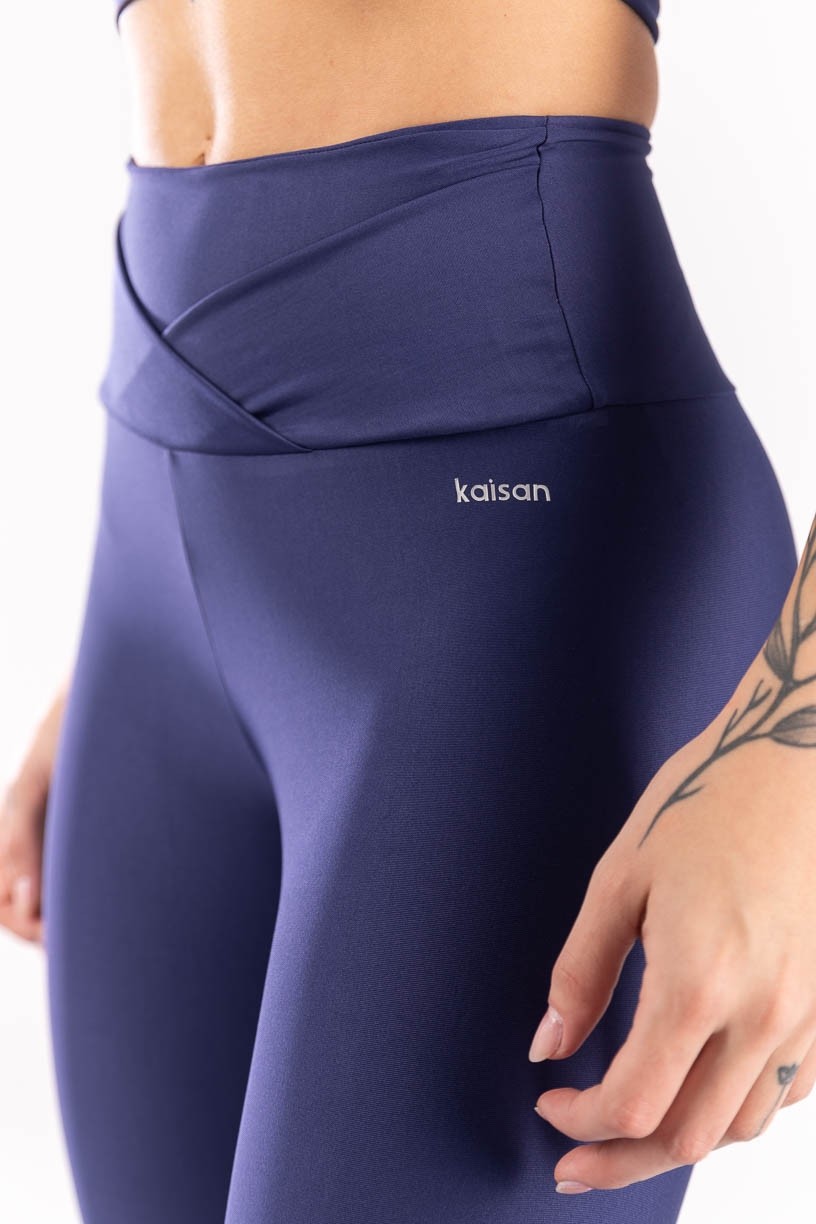 K4030-D_Calca_Legging_com_Sobreposicao_no_Cos_Azul_Marinho__Ref:_K4030-D