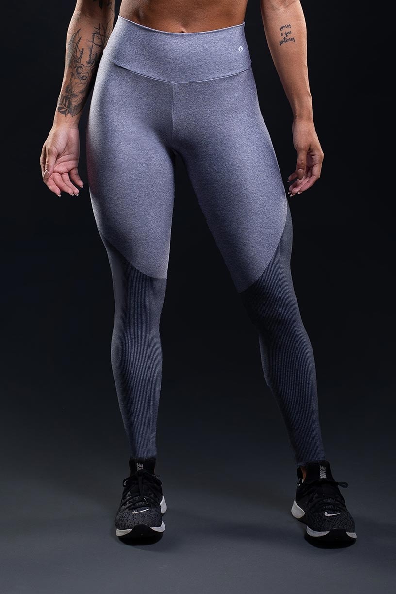 Calça Legging Estampa Digital com Cós Duplo (Reverse Gray) | Ref: K3262-A