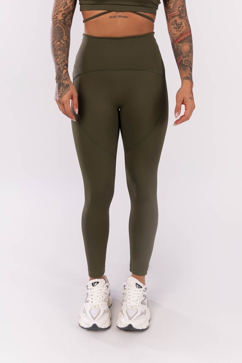 Calça Legging sem Gancho com Cós em V (Verde Militar) | Ref: K4132-B