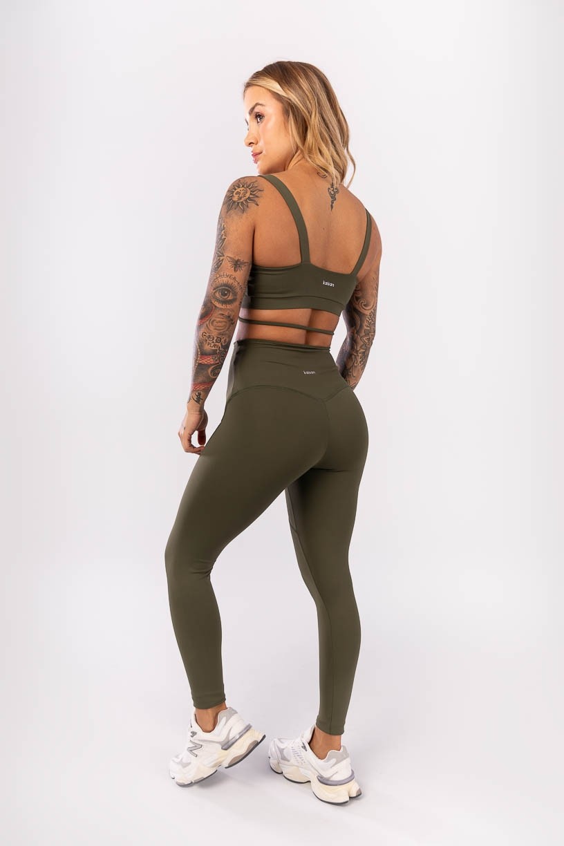 Calça Legging sem Gancho com Cós em V (Verde Militar) | Ref: K4132-B