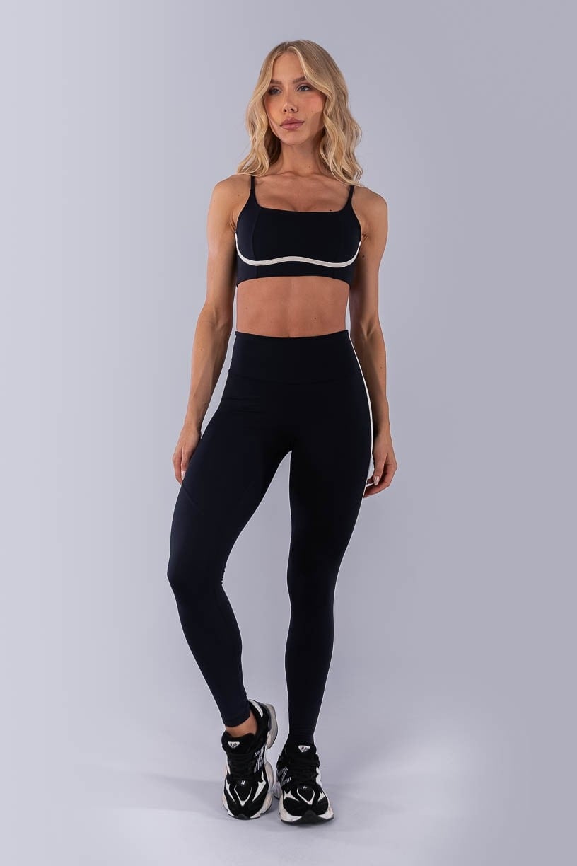Calça Legging sem Gancho com Chapado nas Laterais (Preto / Off-White) | Ref: K4485-A