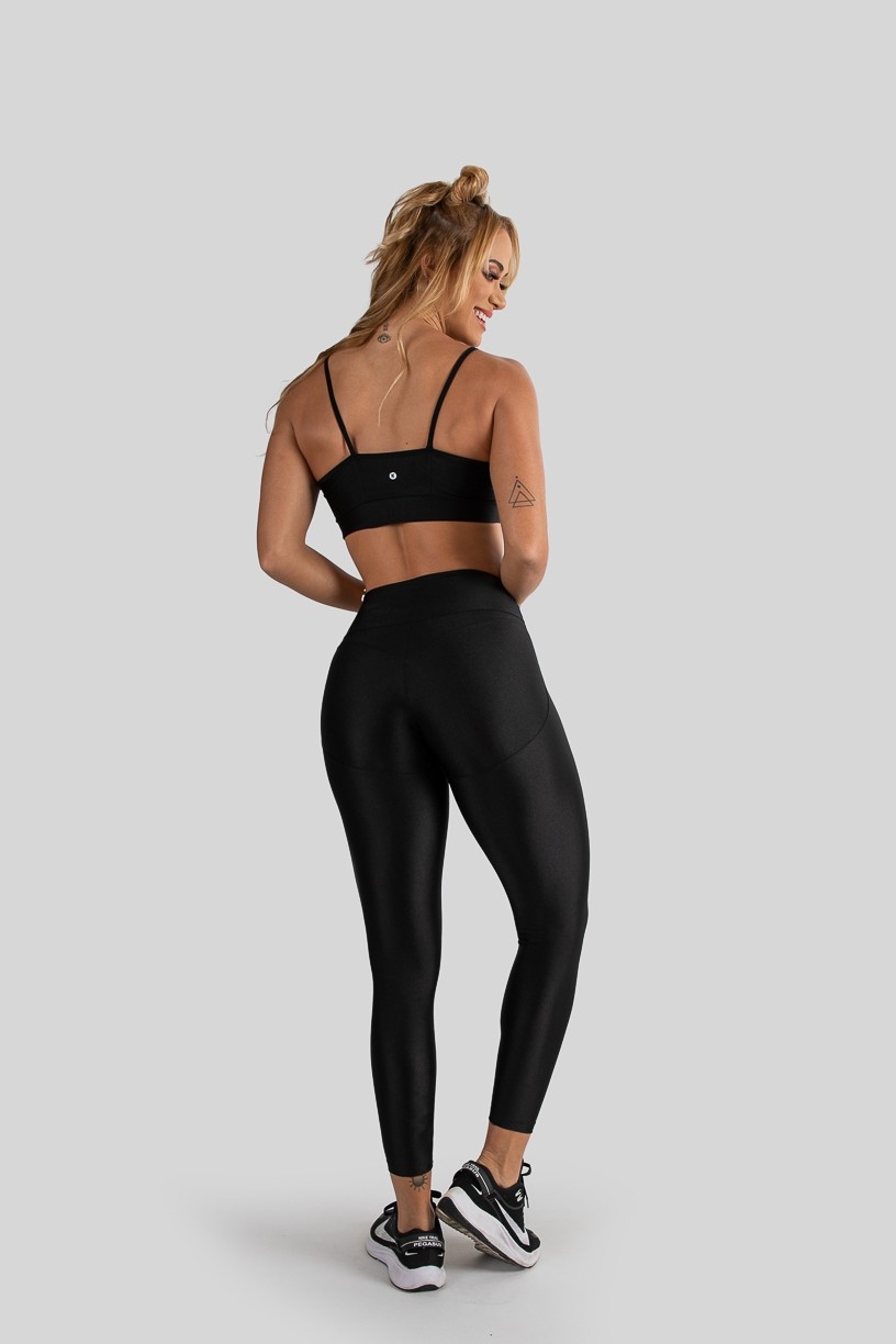 Calça Legging Tecido Platinado Levanta Bumbum (Preto) | Ref: K3210-B