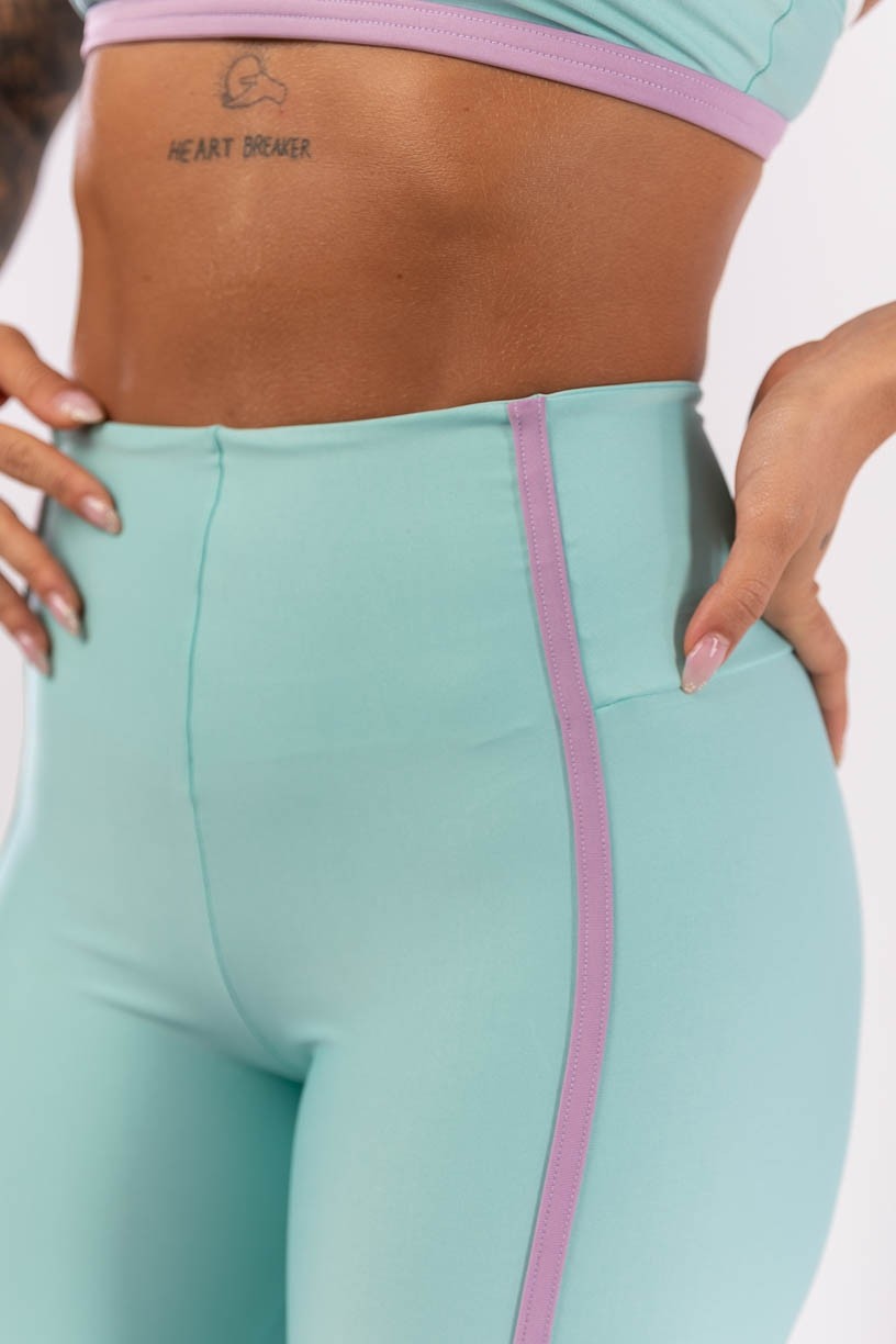 K3990-B_Calca_Legging_Tricolor_com_Chapados_Verde_Claro__Lilas__Ref:_K3990-B