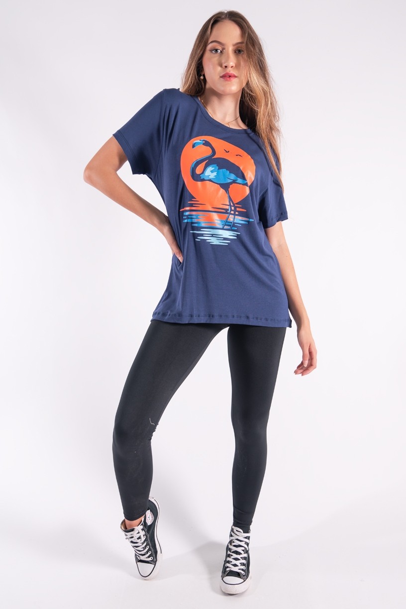 Camisetão com Silk Flamingo Por Do Sol (Azul Marinho) | Ref: K2845-F