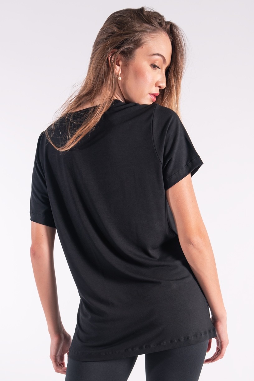 Camisetão com Silk Flamingo Por Do Sol (Preto) | Ref: K2845-A