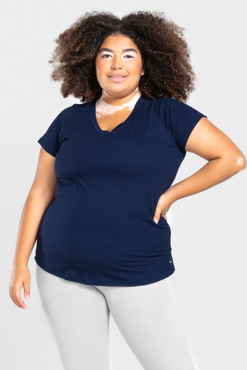 Camiseta Raglan Básica Plus Size (Azul Marinho) | Ref: KP3082-B