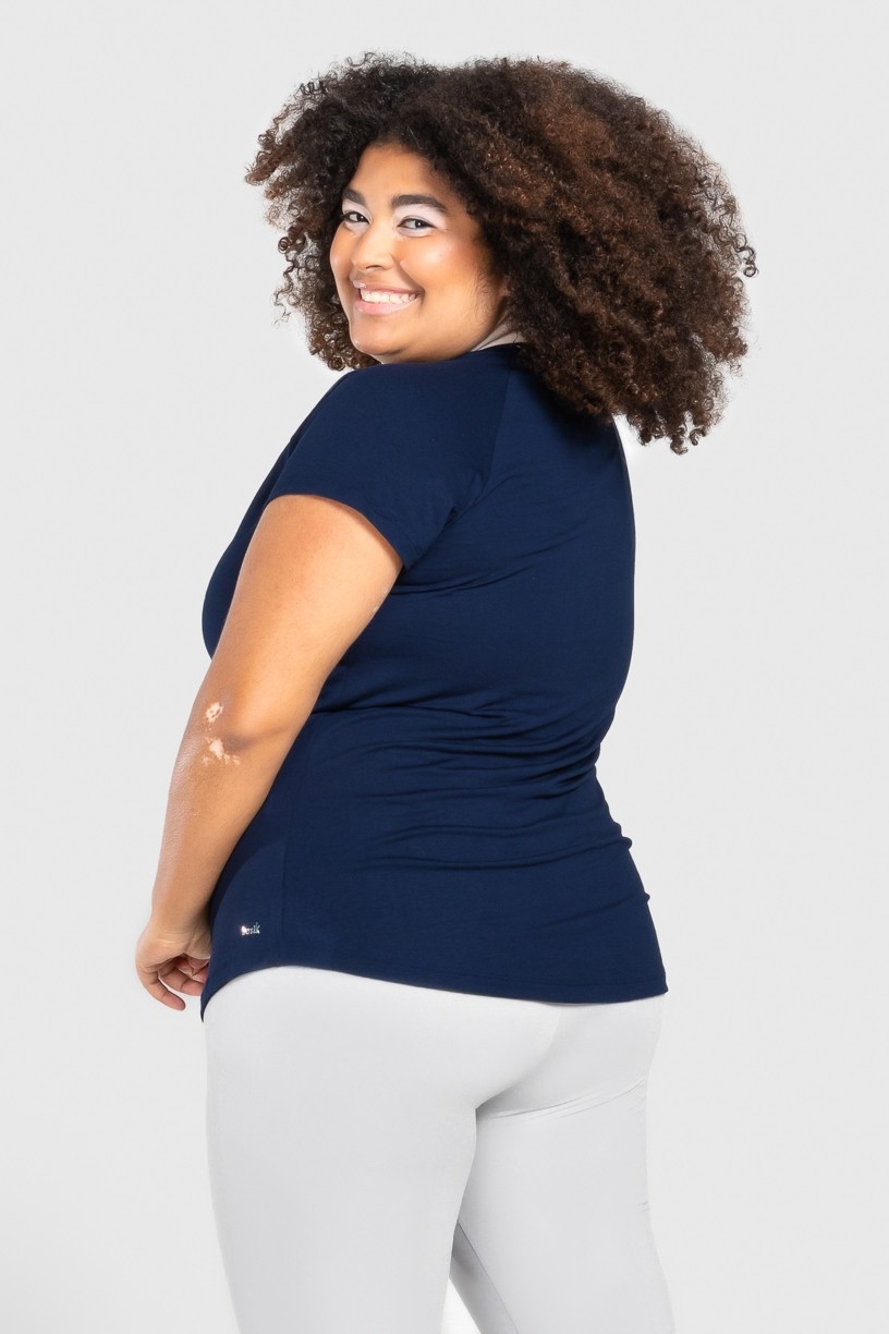 Camiseta Raglan Básica Plus Size (Azul Marinho) | Ref: KP3082-B