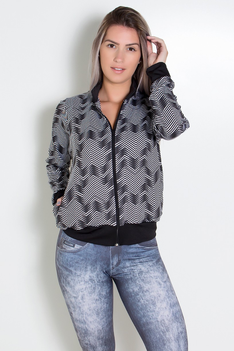 Jaqueta Estampada com Bolso (Setas Brancas com Preto / Preto) | Ref: KS-F1816-002