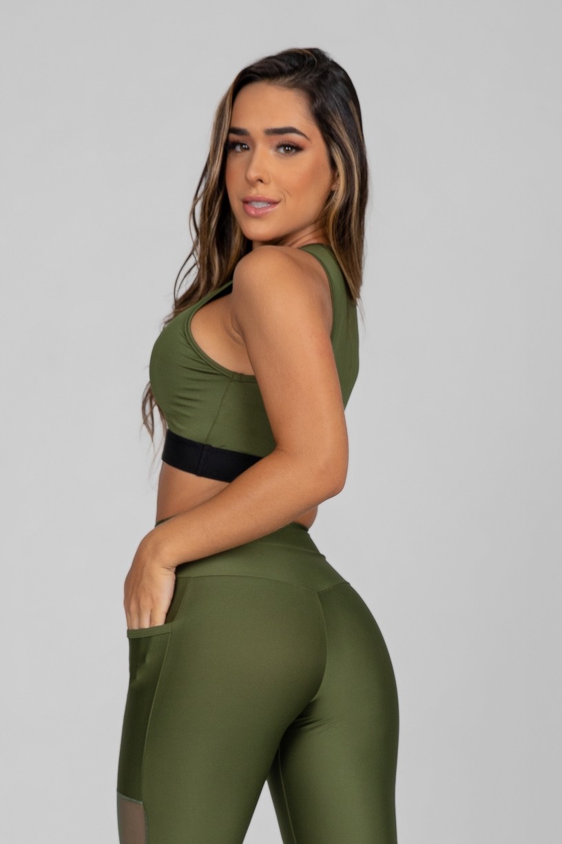 Cropped com Recorte Diagonal e Tule (Verde Militar / Preto) | Ref: K2891-E