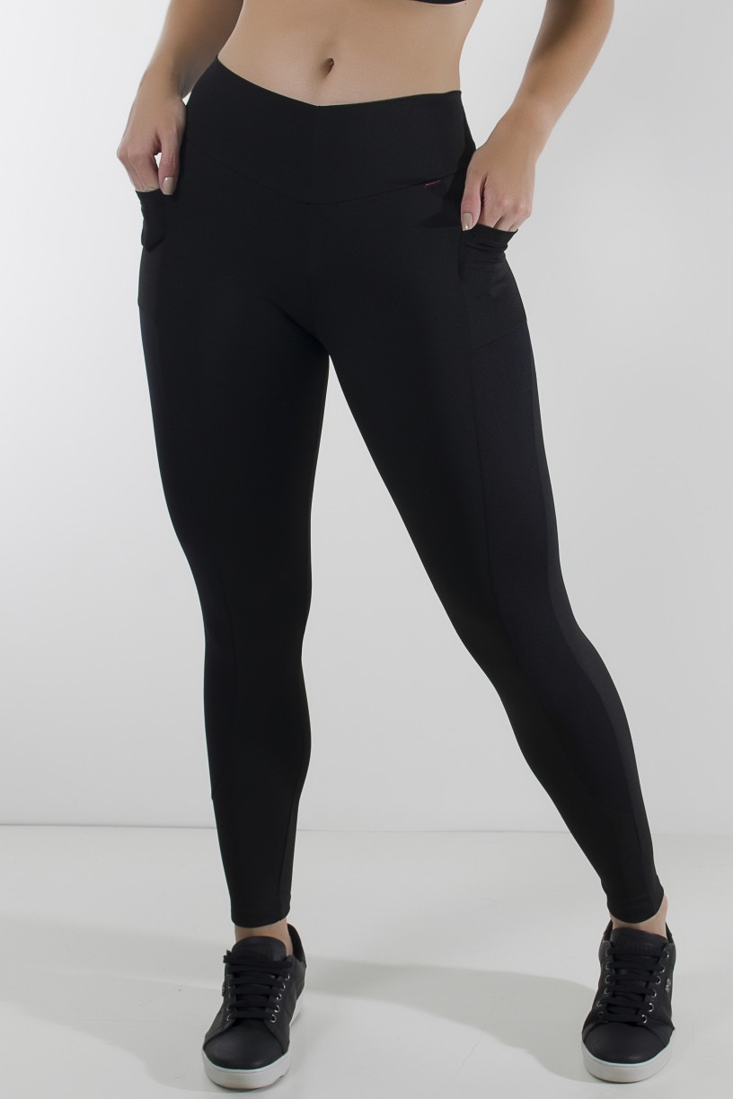 Calça Paula Lisa com Detalhe Dry Fit e Bolso (Preto) | Ref: KS-F584-001