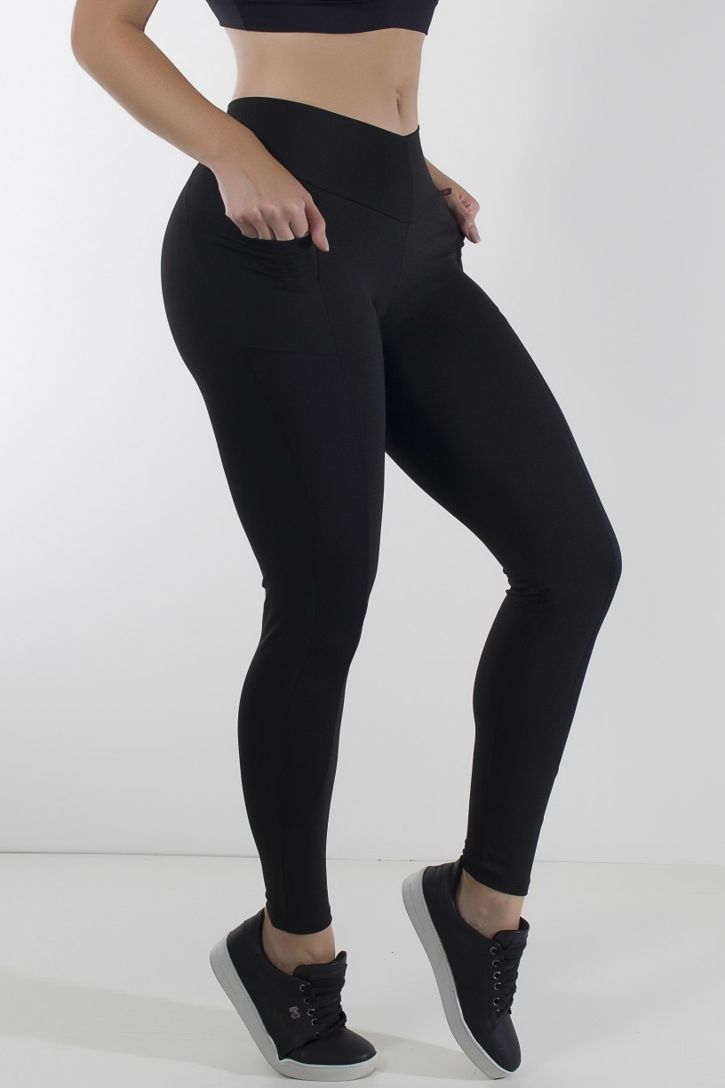 Calça Paula Lisa com Detalhe Dry Fit e Bolso (Preto) | Ref: KS-F584-001