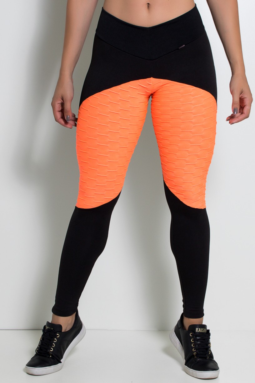 Calça Thainá Lisa com Detalhe Bolha Fluor (Preto / Laranja Fluor) | Ref: KS-F596-002