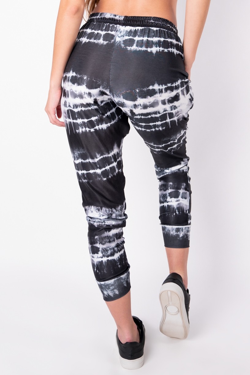 Calça Jogger Estampa Digital Tie Dye (Preto) | Ref: K2826-B