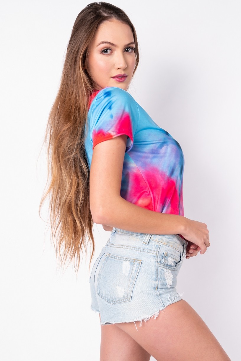 Blusa Básica com Nozinho Estampa Digital Tie Dye (Azul / Amarelo) | Ref: K2829-I