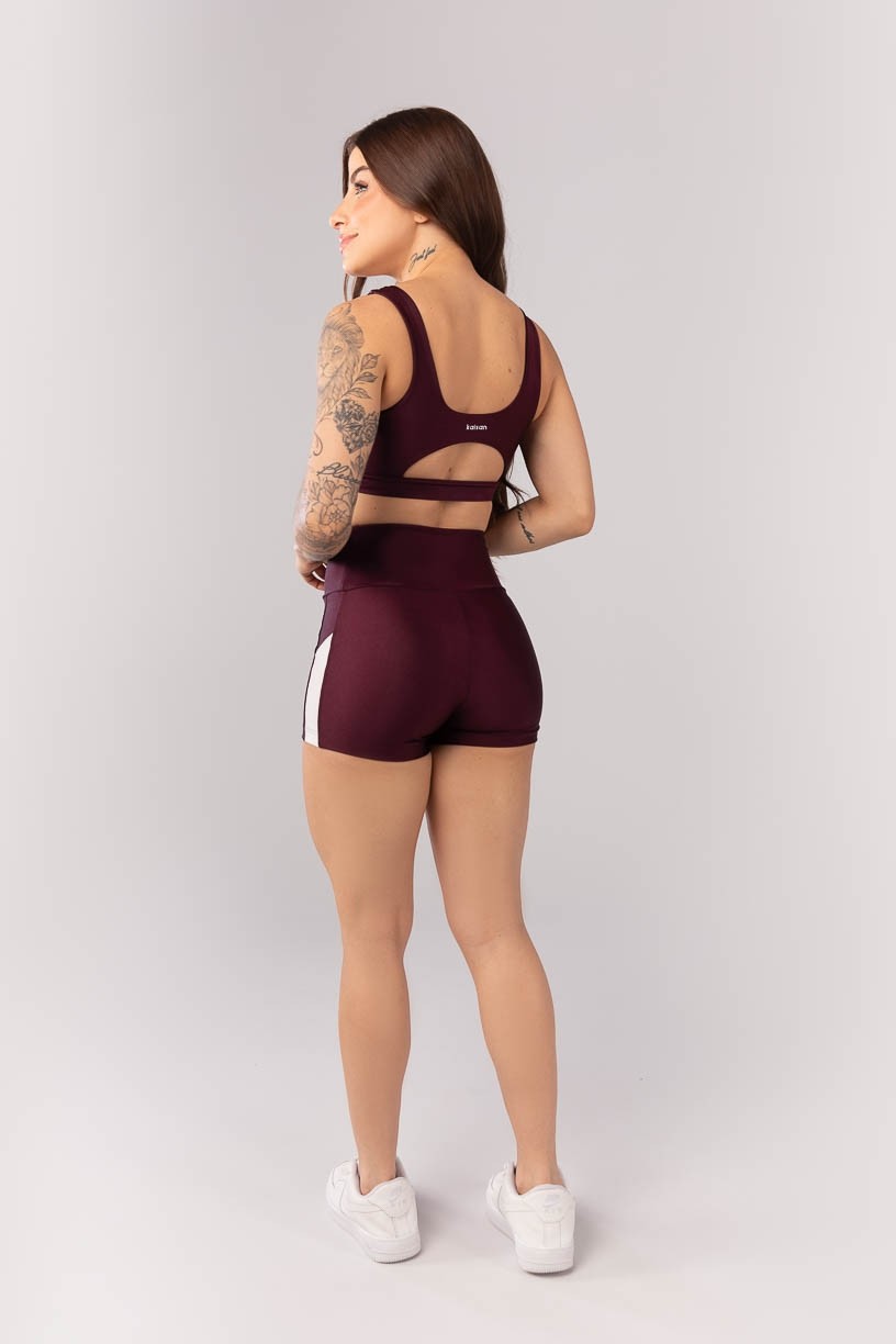 K4093-A_Short_com_Faixa_Lateral_Vinho__Off_White__Ref_K4093-A