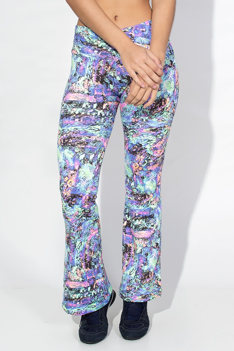 Calça Flare (Boca de Sino) Estampada (Mosaico Azul Verde e Rosa) | Ref: KS-F166-003 