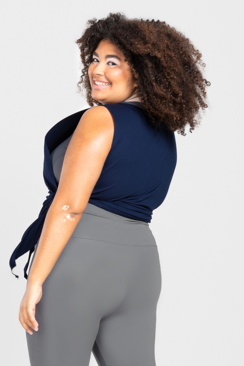 Regata com Nózinho Lateral Básica Plus Size (Azul Marinho) | Ref: KP3083-B