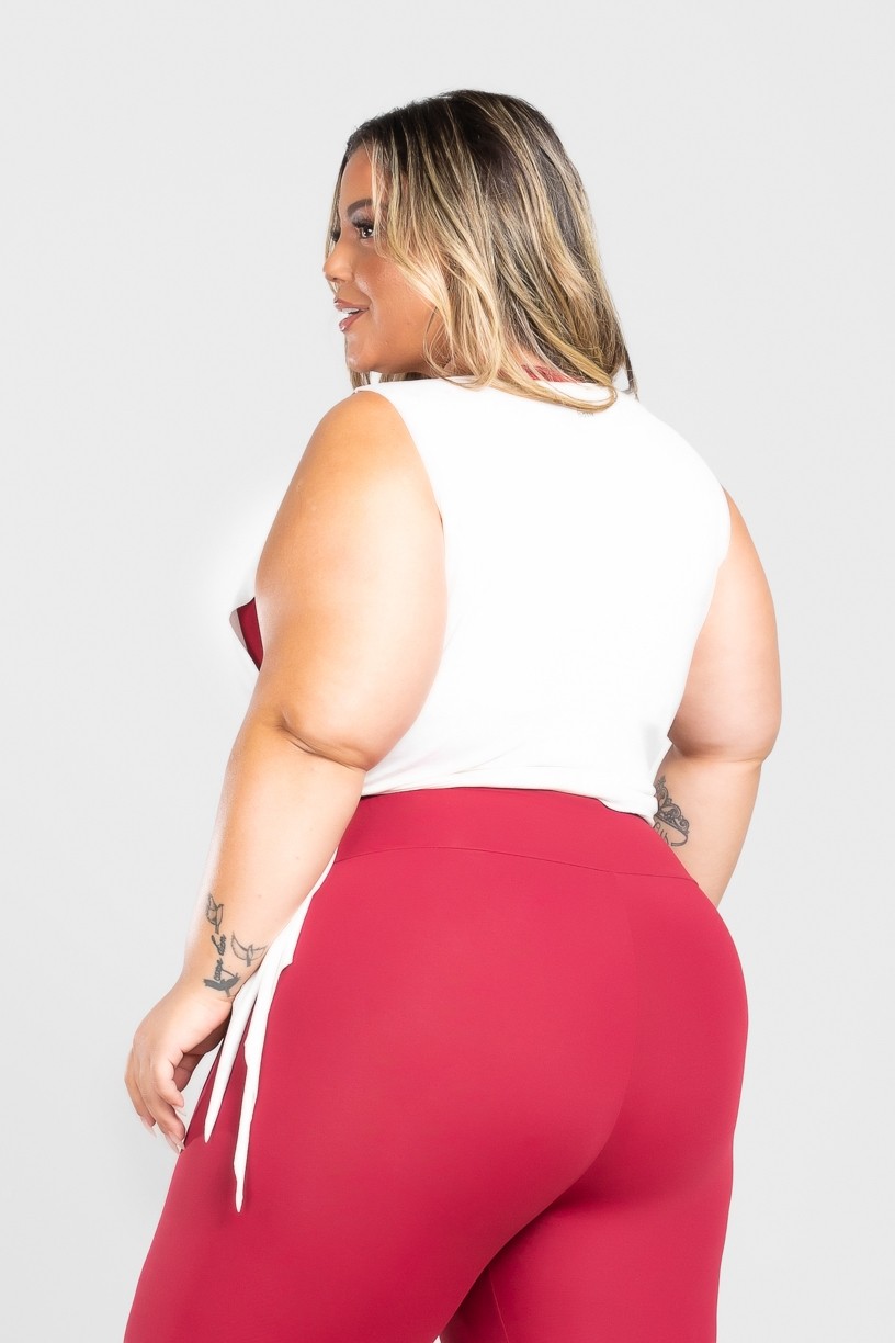 Regata com Nózinho Lateral Básica Plus Size (Off-White) | Ref: KP3083-G