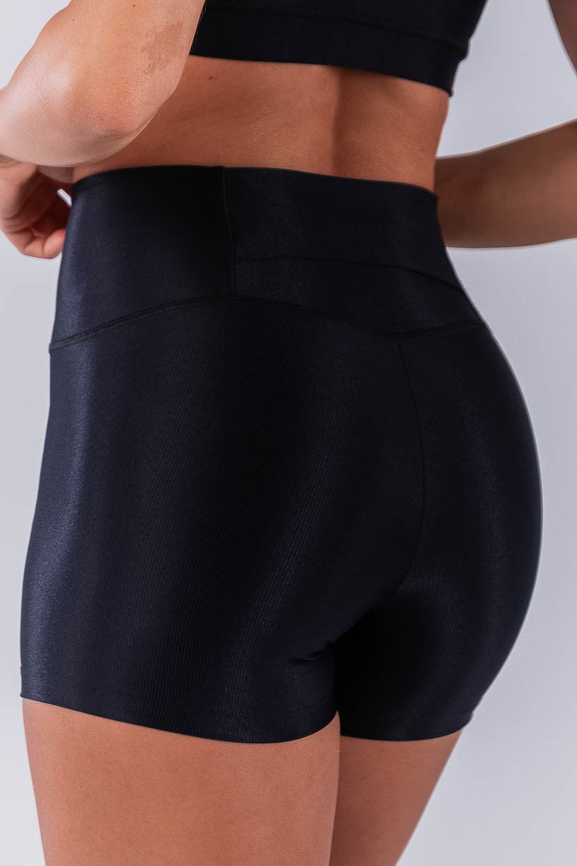 Short Canelado com Bolso no Cós (Preto) | Ref: K4494-A