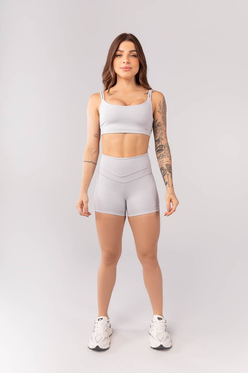 K4076-A_Short_com_Cobertura_no_Cos_Cinza_Claro__Ref:_K4076-A