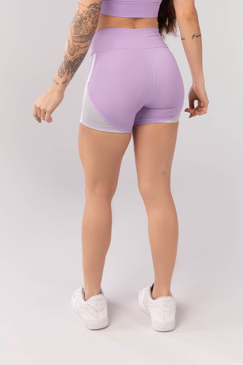 Short com Detalhe Lateral (Lilás / Branco / Cinza Claro) | Ref: K3331-E