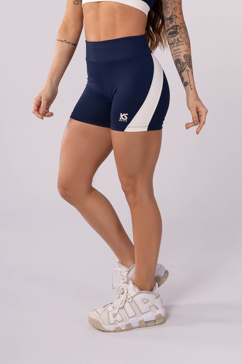 K3702-A_Short_com_Recorte_Contrastante_Pespontado_Azul_Marinho__Branco__Ref:_K3702-A