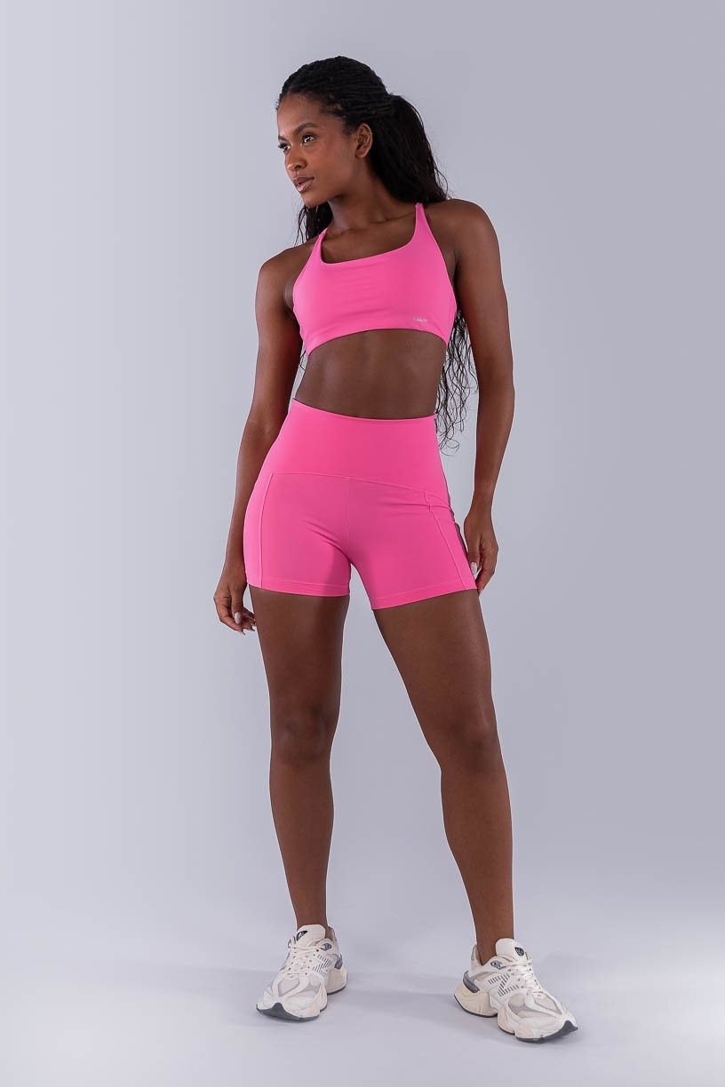 Short com Recortes e Cós Diferenciado (Rosa Chiclete) | Ref: K4480-B
