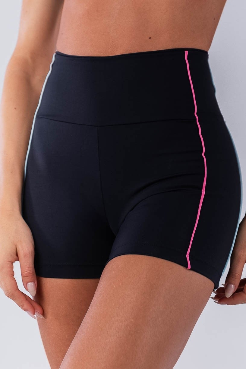 Short com Vivos Coloridos (Preto / Jade / Rosa Chiclete) | Ref: K4477-B