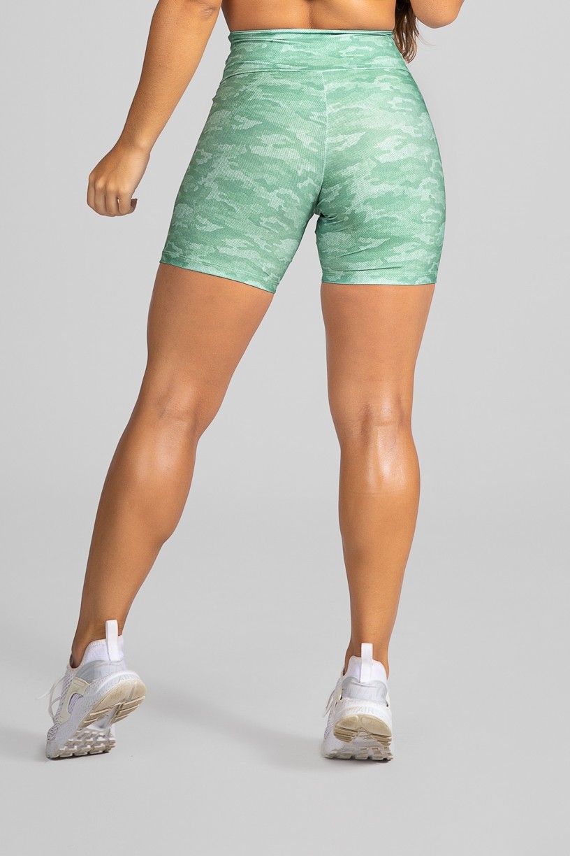 Short Fitness Meia Perna Estampa Digital Camouflaged Green | Ref: GO234-B