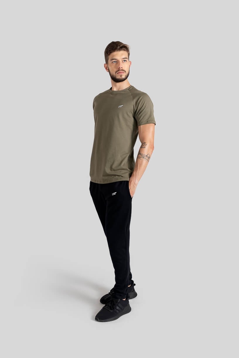 Camiseta Raglan Masculina (Verde Militar) | Ref: K3115-E