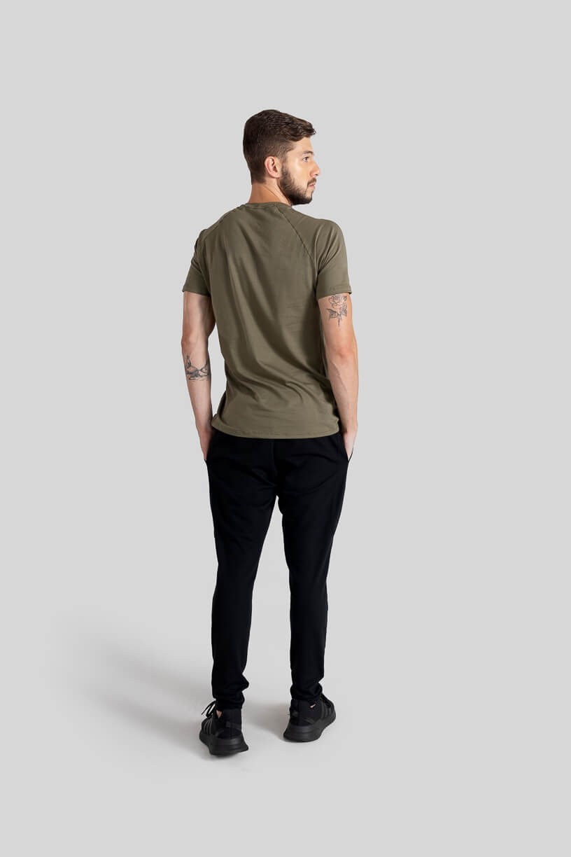 Camiseta Raglan Masculina (Verde Militar) | Ref: K3115-E