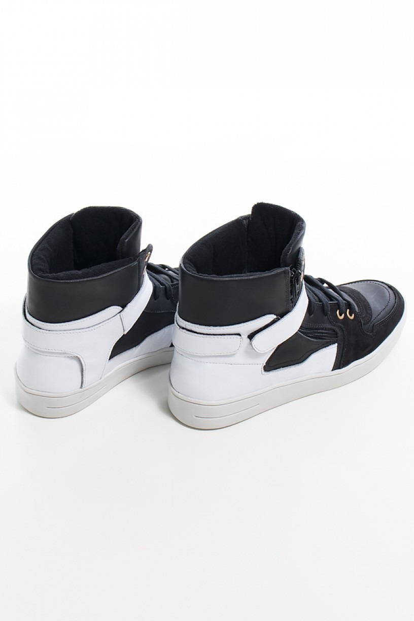 Sneaker Unissex Preto com Branco (Sola Branca) | Ref: KS-T34-002