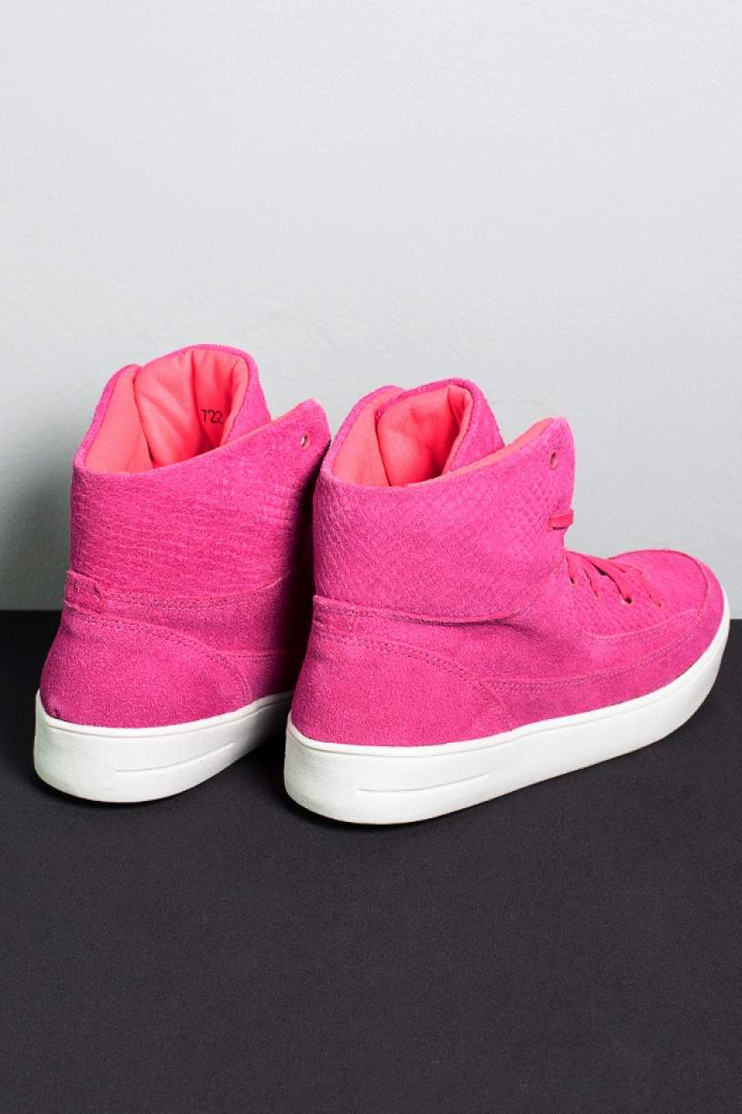 Sneaker Camurça Pink com Sola Branca | Ref: KS-T51-002 