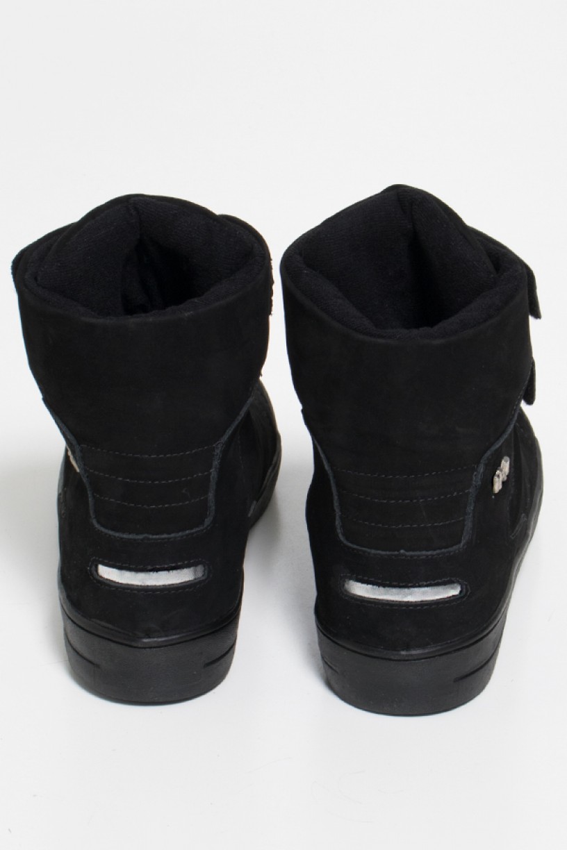 Sneaker Cano Alto Nobuck com Velcro (Preto / Prata) | Sola Preta | Ref: KS-T46-004