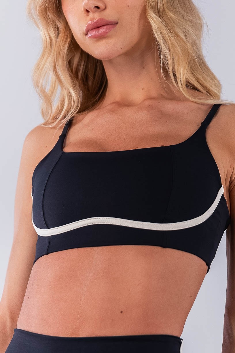 Top com Alças e Detalhe em Chapado (Preto / Off-White) | Ref: K4484-A