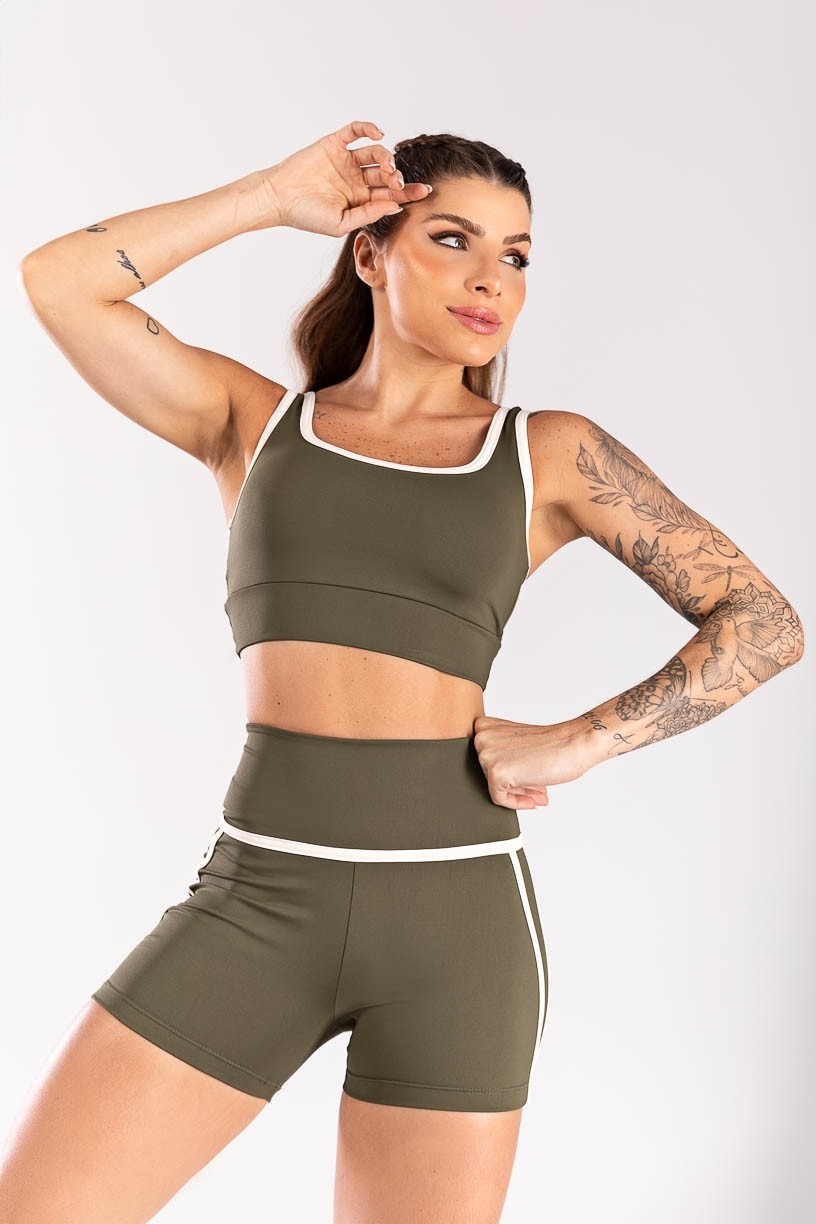 K3965-B_Top_com_Recorte_Quadrado_e_Vies_Vivo_Verde_Militar__Off-White__Ref:_K3965-B